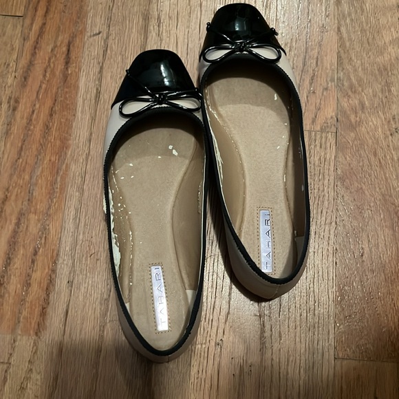 Tahari Intel Bow Ballet Flats with Cap Toes in Chanel Style - Picture 6 of 11